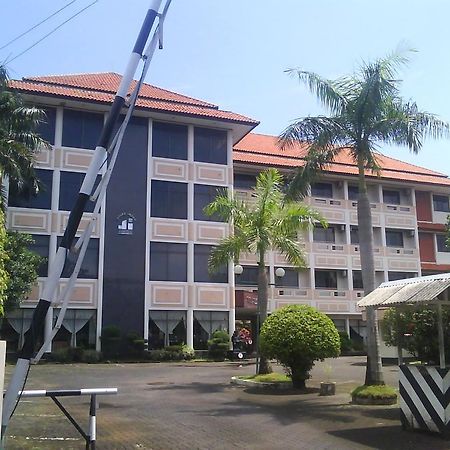 Отель Jepara Indah Экстерьер фото