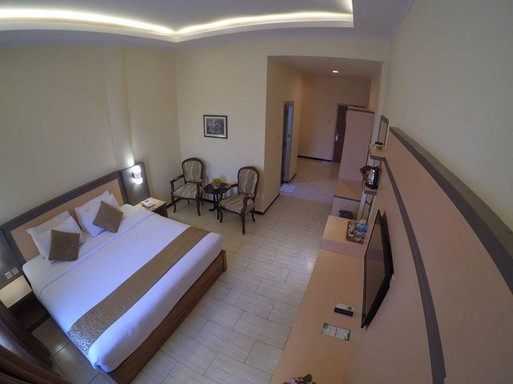Отель Jepara Indah Экстерьер фото